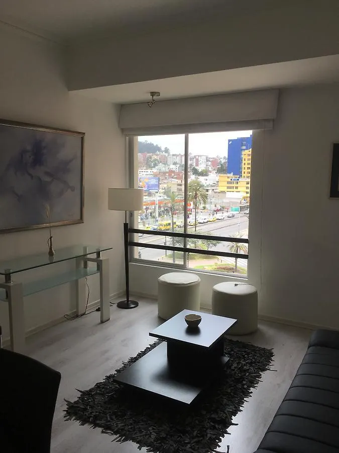 Suites Parque Real Quito Aparthotel