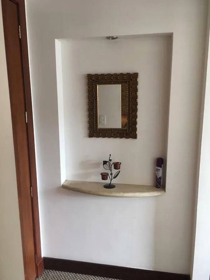 아파트호텔 Suites Parque Real 키토